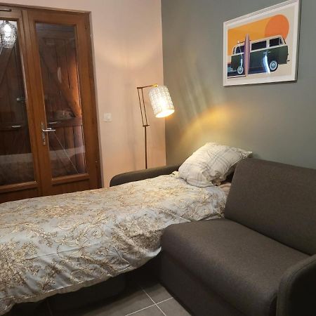 Logement Proche De Bordeaux, Route Des Chateaux Ludon-Medoc Exterior photo