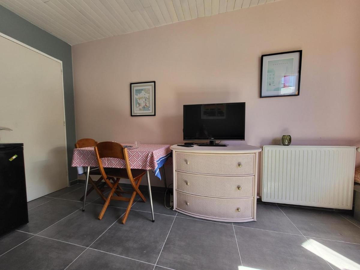 Logement Proche De Bordeaux, Route Des Chateaux Ludon-Medoc Exterior photo